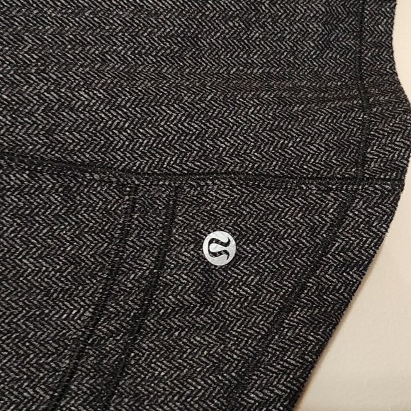 Lululemon Base Runner Half Zip size 10 - Picture 7 of 15